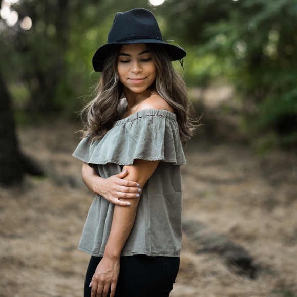 Meet the posher - Picture 1 of 12